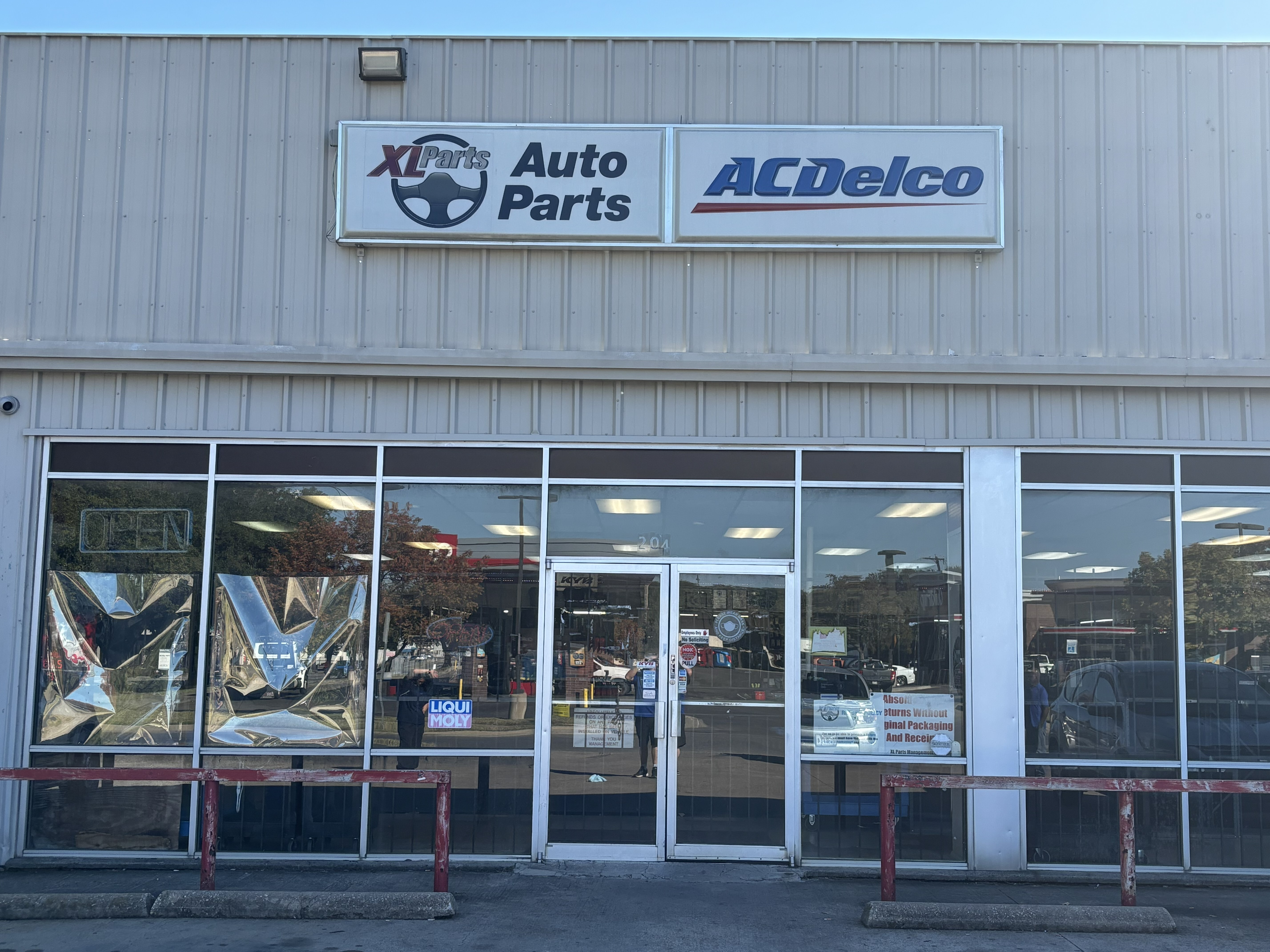 0115 - Local comercial en el sur de Dallas